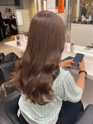 ロング カラー rio🧚🏻‍♀️ 暖色/グレージュのヘアスタイル