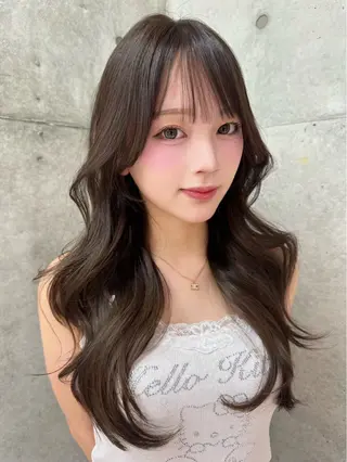 ロング カラー イウラ ショウヤのヘアスタイル