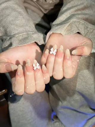 ミディアム フォン NAILのネイルデザイン