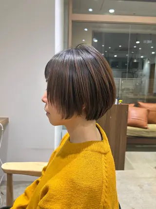 ショート 透明感カラー🫧植松 真菜のヘアスタイル
