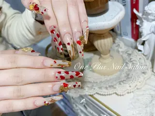 ネイル One Plus Nail Salonのネイルデザイン
