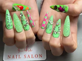 ネイル 💕鈴木ユリ パラジェル/オフ無料のネイルデザイン