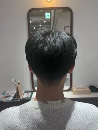 メンズ urara /ブリーチ/艶カラーのヘアスタイル