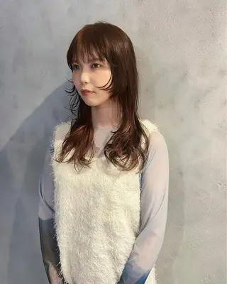 セミロング カラー 229所属・maki @pullnocのヘアスタイル