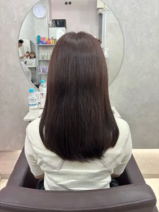 セミロング カラー 倉澤 愛理のヘアスタイル