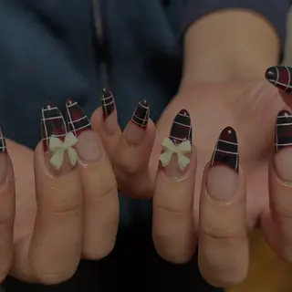 ネイル 爪塗屋 さんのネイルデザイン