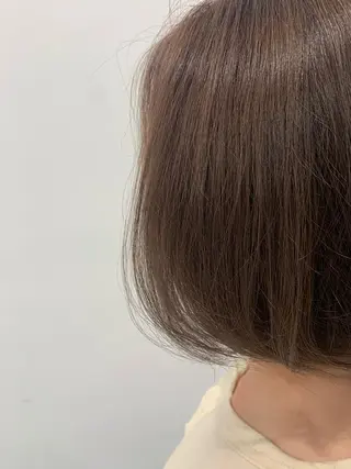 ショート カラー TAKUMI .のヘアスタイル