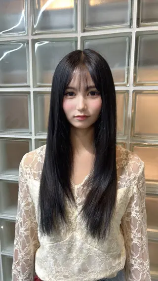 ロング GiseL 美優のヘアスタイル