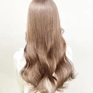 ロング カラー 🪄池袋ハイトーン 🪄ブリーチカラーのヘアスタイル