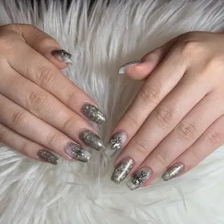 ネイル Risa_ Nailのネイルデザイン