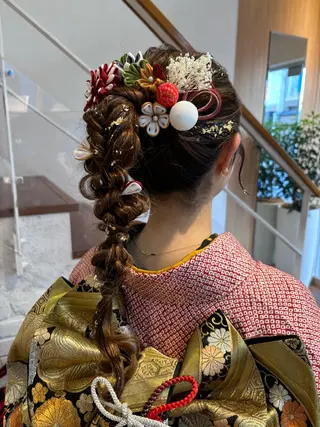 セミロング ヘアアレンジ しみず さくら🌸のヘアスタイル