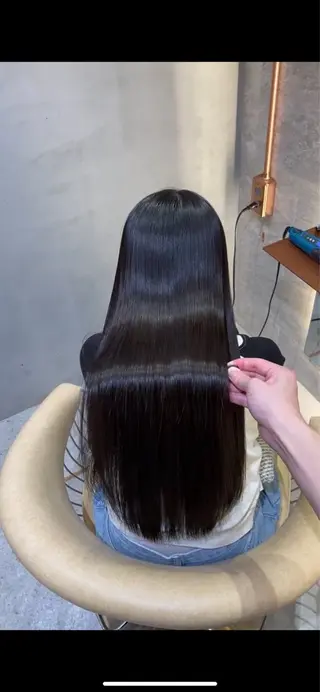 ロング SALOWIN 原宿iori B1所属・‎🤍髪質改善‎🤍 ‎VIVIE‎🤍のヘアスタイル