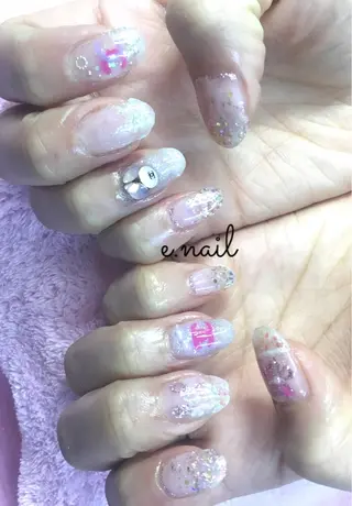 ネイル e.nail所属・和賀井 恵理のネイルデザイン