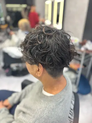 パーマ CS made by SHACHU 栄所属・山田 瑛司のヘアスタイル