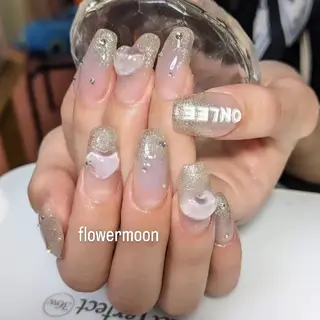 ネイル フラワー ムーンのネイルデザイン