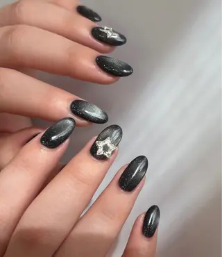 ネイル Nailsalon Olu所属・ネイリスト Nanaのネイルデザイン