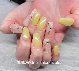 ネイル R inのネイルデザイン