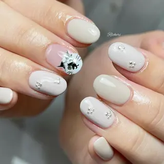 ミディアム ネイル richeri beautyのネイルデザイン