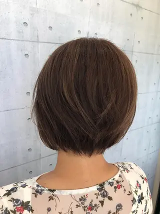 ショート カラー 金沢 広美のヘアスタイル