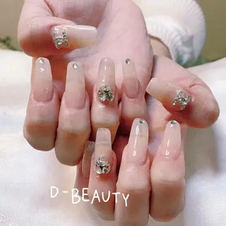 ネイル D-BEAUTY Nailsalonのネイルデザイン