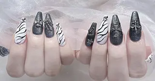 ネイル VIVIAN リサのネイルデザイン