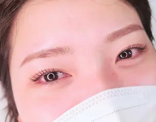 メンズ マツエク・マツパ アイブロウ NAZ eyelash&eyebrow by medical salon所属・NAZ 表参道 Tomokoのマツエク・マツパデザイン