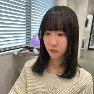 ミディアム 艶カラー/レイヤー /メンズ/マツエクのヘアスタイル