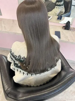 セミロング MATTY azusaのヘアスタイル