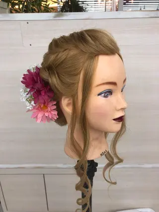 ヘアアレンジ 白髪ぼかしハイライト めさきすずなのヘアスタイル