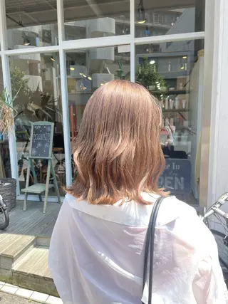 ミディアム オオシマ ミユのヘアスタイル