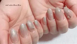 ミディアム ネイル ネイルスタジオ シェイクユアハンズのネイルデザイン