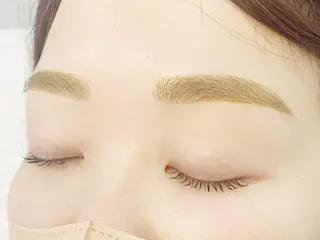 アイブロウ 小杉 真子のマツエク・マツパデザイン