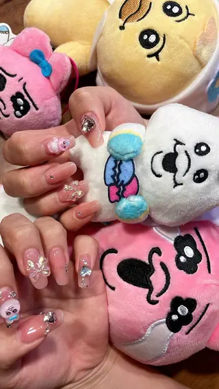 ネイル 濱岡 咲のネイルデザイン