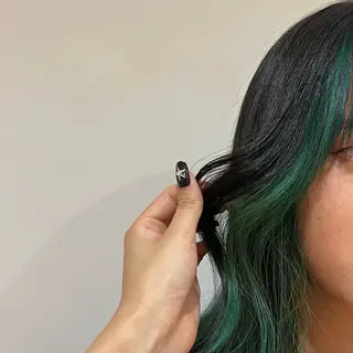 ミディアム カラー ワタナベ モカ🦢ダブルカラーのヘアスタイル