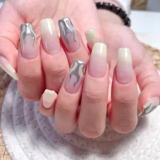 ネイル M🌷nail 長さだし専門店のネイルデザイン
