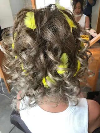 ヘアアレンジ シールエクステ🎀 ハイトーン特化🎀のヘアスタイル