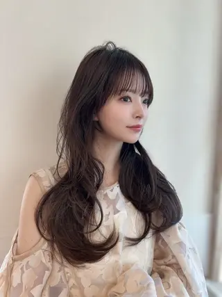 ロング 🎀大竹美侑／顔まわ りカット／レイヤーのヘアスタイル
