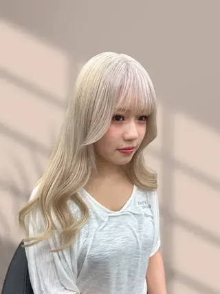 ロング カラー くすみミルクティー／ ブラウン🪡TOWAのヘアスタイル