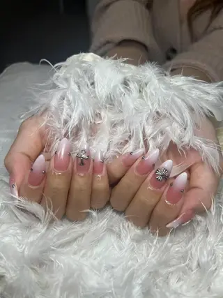 ネイル DEMAIN- 🕊️のネイルデザイン