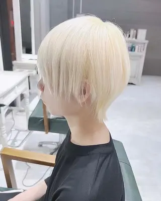 ショート Days 透明感カラーのヘアスタイル