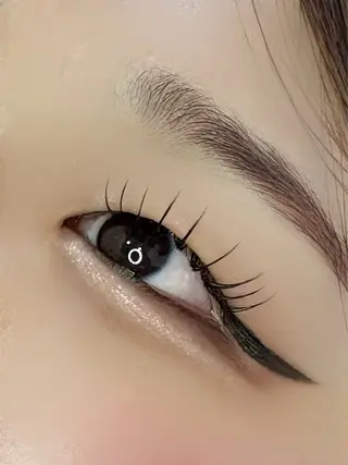 マツエク・マツパ rimiなかもず店所属・麻生 真由のマツエク・マツパデザイン