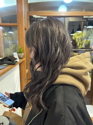 カラー ✩ジョウタロウ 艶カラーのヘアスタイル