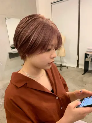 ショート カラー mir所属・柿沼 未夢のヘアスタイル