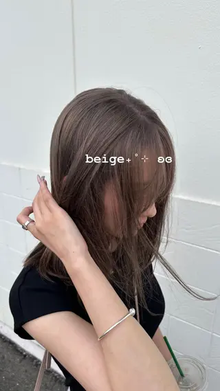 セミロング カラー 坂庭 美夢のヘアスタイル