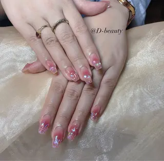 ネイル D-BEAUTY Nailsalonのネイルデザイン