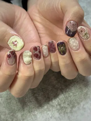 ネイル FIORITURA Maikoのネイルデザイン