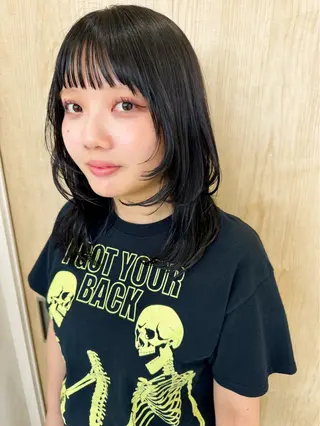 ミディアム 遠藤 愛莉のヘアスタイル