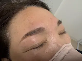 アイブロウ EMILUCA所属・高橋 美歌の眉毛・アイブロウイメージ
