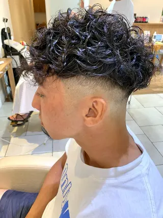 ショート パーマ メンズ NEUER BARBER所属・柏木 美優のヘアスタイル