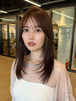 セミロング PULSE yokohama所属・横浜駅/韓国レイヤー カット/髪質改善のヘアスタイル